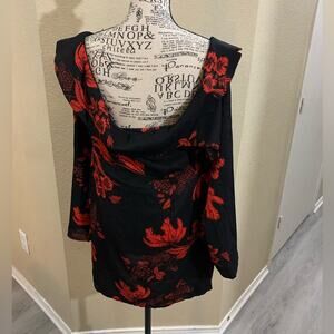 Pretty little thing top NWT